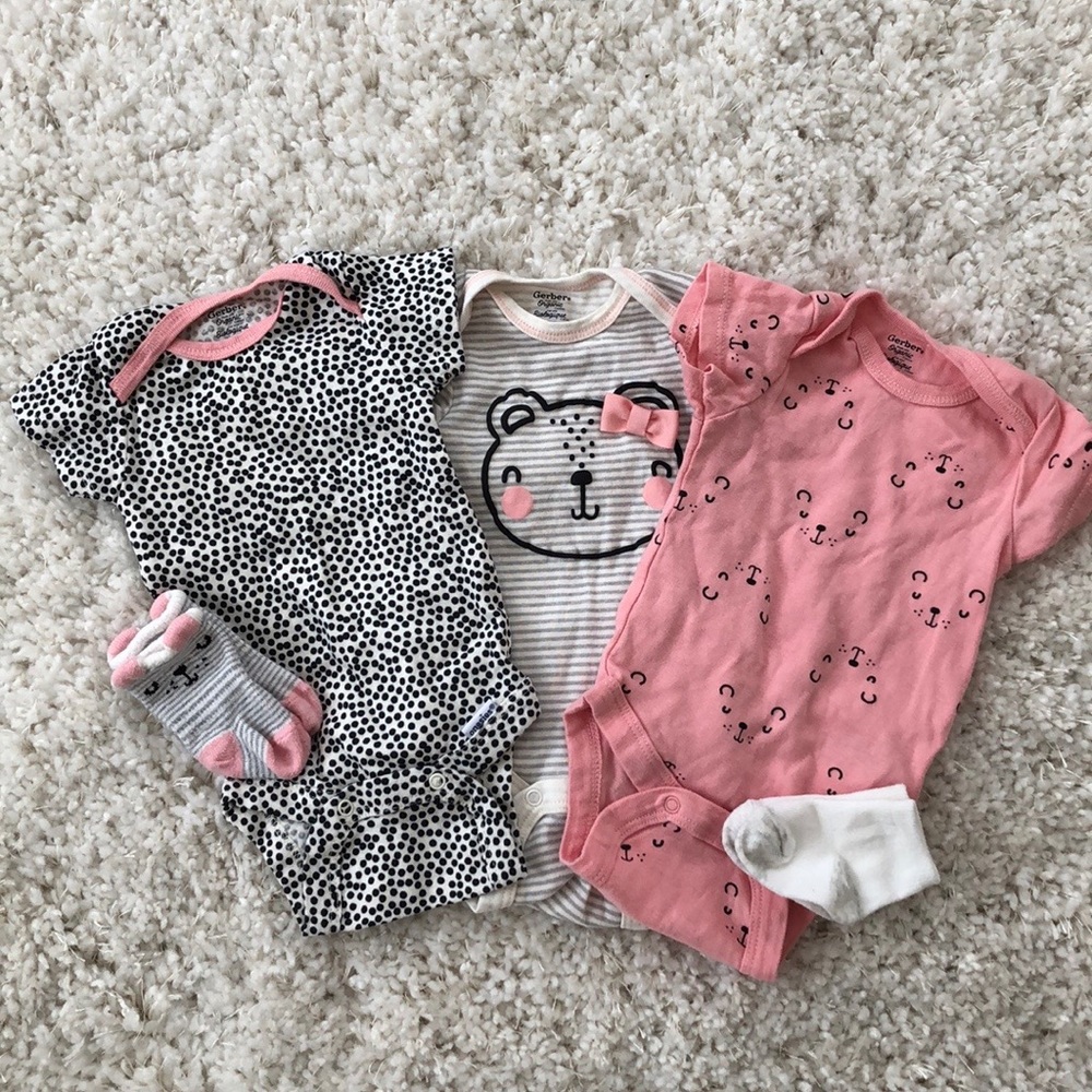 Adorable 0-3 month onesies
